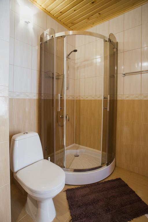 Saxony Dim Apartment Чернивци Екстериор снимка