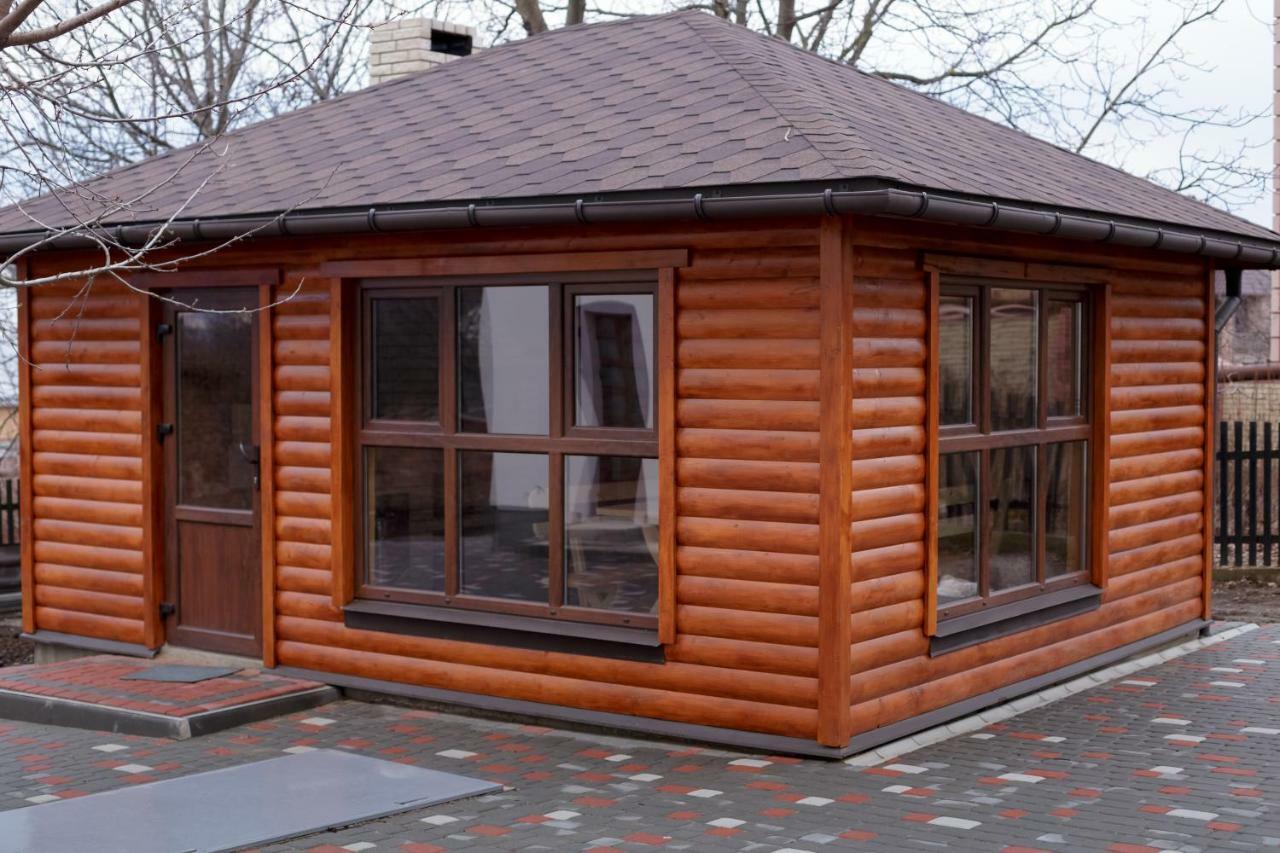 Saxony Dim Apartment Чернивци Екстериор снимка
